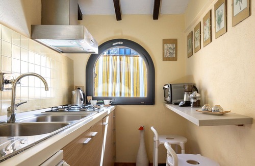 Pienza Villa | Beautiful private villa for 8 people with WIFI, A/C, TV and veranda, close to Montepulciano