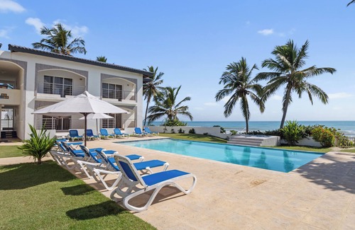 Cabarete Villa | Beautiful Private 10 Bedroom Beachfront Villa with hotel amenities