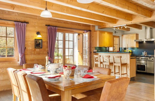 Val d'Illiez House | Beautiful private villa for 10 guests with WIFI, TV and terrace
