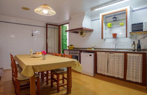 Banyalbufar House | Beautiful private villa for 6 people with A/C, WIFI, TV and terrace