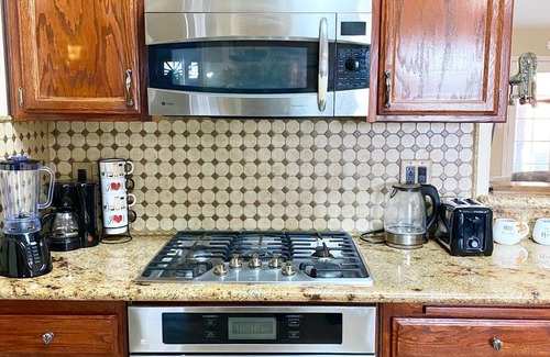 Pumpkin Center House | Beautiful Private Getaway With A Pool 3bdr 2ba