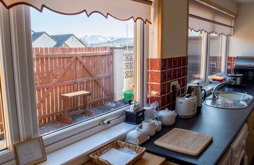 Achachork House | Beautiful private villa for 2 people with WIFI, TV, pets allowed and parking