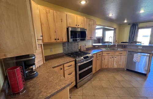 Ennis House | Beautiful private home overlooking Ennis and The Madison Range
