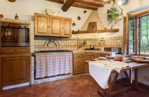 Castellina in Chianti Villa | Beautiful private villa with A/C, private pool, WIFI, TV, veranda and parking, close to Siena
