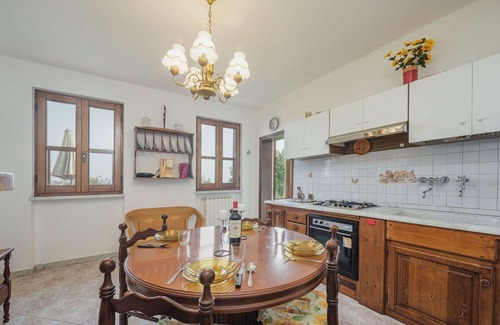 Montignoso House | Beautiful private villa for 5 people with WIFI, TV, patio and parking