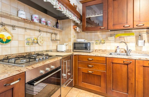 San Leonardo House | Beautiful private villa for 8 people with WIFI, TV, patio and parking