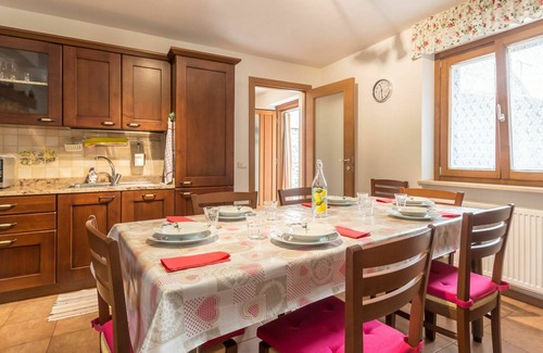 San Leonardo House | Beautiful private villa for 8 people with WIFI, TV, patio and parking
