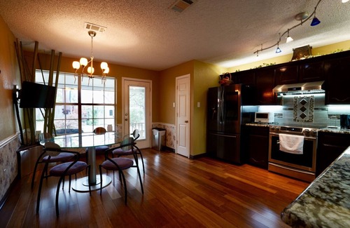 Haltom City House | Beautiful Private Landscaped With Outdoor Surround Sound System