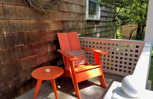 Springs Cottage | Beautiful, private 4-bedroom house near beaches, EH village