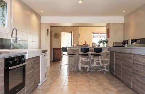 Trevou-Treguignec Villa | Beautiful private villa for 10 people with WIFI, TV, terrace, pets allowed and parking