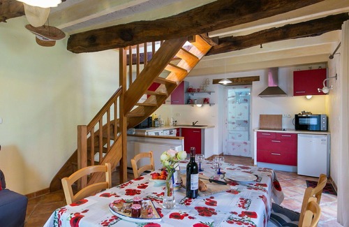 Saint-Jean-du-Doigt Villa | Beautiful private villa for 2 guests with WIFI, TV, patio and pets allowed
