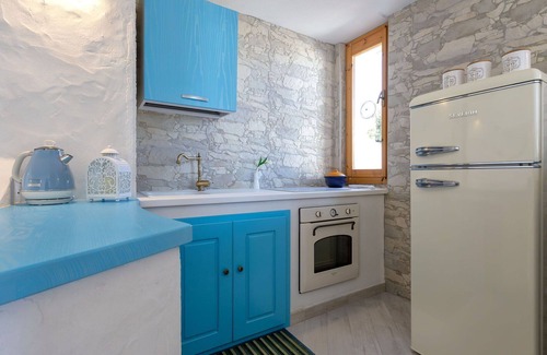 La Ciaccia House | Beautiful private villa for 10 guests with WIFI, A/C, TV and patio