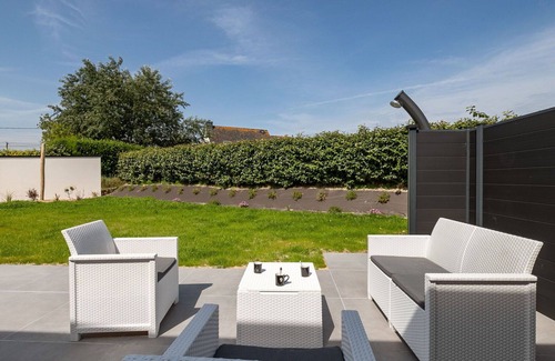 Cleder House | Beautiful private villa for 8 people with WIFI, private pool, TV, terrace and parking