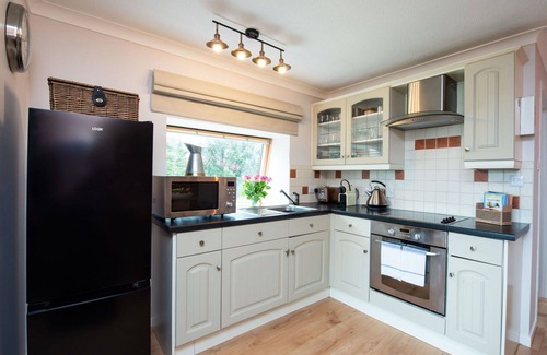East Lewiston House | Beautiful private villa for 6 guests with TV, patio, panoramic view and parking