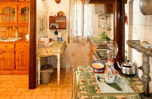Aurigo House | Beautiful private villa with WIFI, TV, terrace, pets allowed, panoramic view and parking