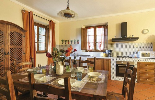 Castelvecchio Villa | Beautiful private villa with WIFI, A/C, private pool, TV, terrace, pets allowed and parking