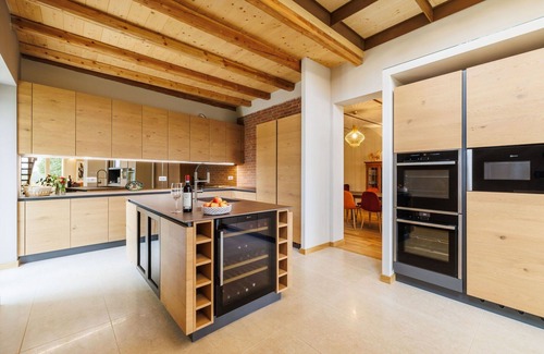 Monteu Roero Villa | Beautiful private villa for 26 guests with WIFI, A/C, private pool, patio and parking, close to .