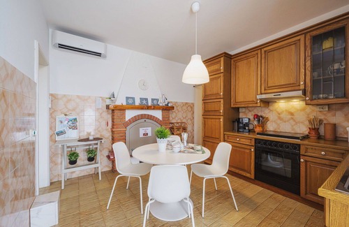 Seravezza House | Beautiful private villa for 6 people with A/C, WIFI, TV, patio and parking