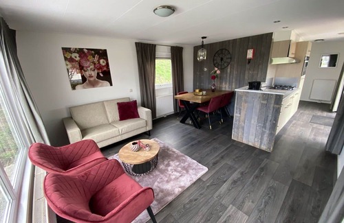 Dordtse Biesbosch House | Beautiful private villa for 4 guests with WIFI, TV and terrace