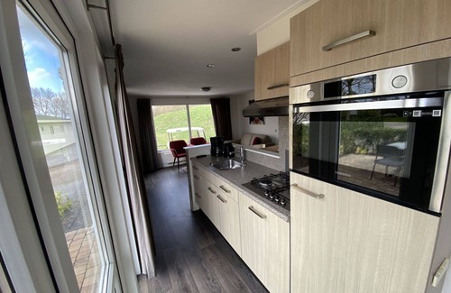 Dordtse Biesbosch House | Beautiful private villa for 4 guests with WIFI, TV and terrace