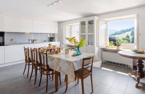 Novaggio House | Beautiful private villa for 6 guests with TV, patio and parking