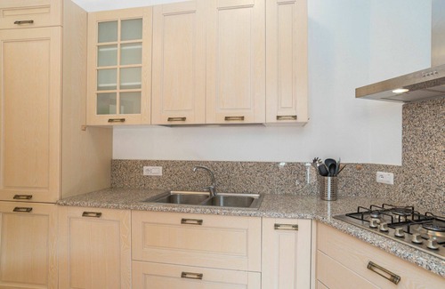 Portobello Villa | Beautiful private villa for 8 people with WIFI, TV, patio and parking