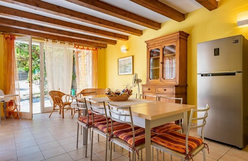 La Morra Villa | Beautiful private villa for 8 guests with WIFI, private pool, TV and patio