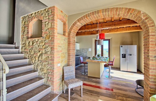 Peccioli Villa | Beautiful private villa with A/C, private pool, hot tub, WIFI, patio, panoramic view and parking