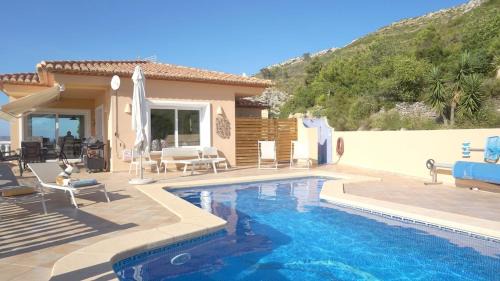 Benitachell Villa | Beautiful Private Villa Great Views and Private Pool