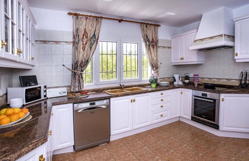Tarraula Villa | Beautiful private villa for 8 guests with WIFI, A/C, private pool, TV and patio