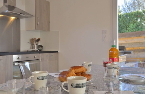 Etables-sur-Mer House | Beautiful private villa for 4 guests with WIFI, A/C, TV and terrace