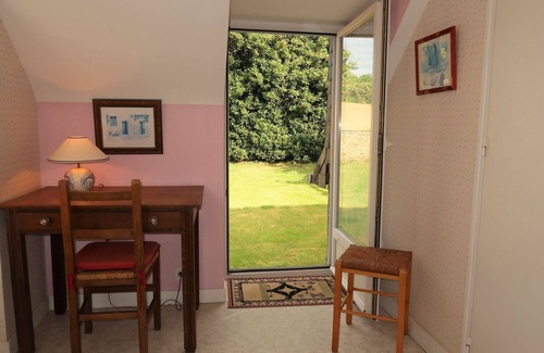 Ploumilliau House | Beautiful private villa for 5 guests with WIFI, pool, TV and terrace