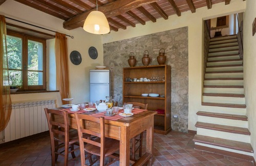 Pieve di Chio House | Beautiful private villa for 12 people with private pool, WIFI, TV, terrace and pets allowed