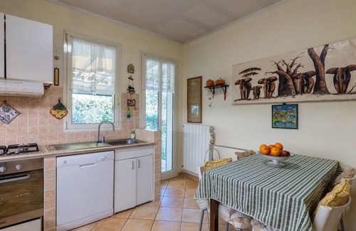 Artallo Villa | Beautiful private villa for 4 people with WIFI, A/C, TV, patio, panoramic view and parking