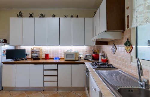 Artallo Villa | Beautiful private villa for 4 people with WIFI, A/C, TV, patio, panoramic view and parking