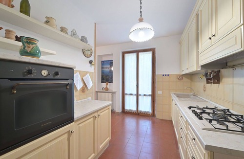San Feliciano Villa | Beautiful private villa with private pool, A/C, WIFI, TV, patio, pets allowed and parking