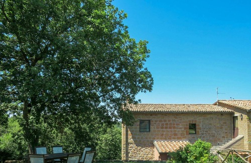 Sorano Villa | Beautiful private villa with WIFI, private pool, TV, patio, pets allowed, panoramic view and par...