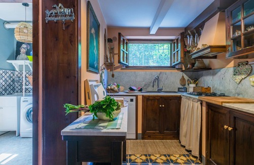 Lari Villa | Beautiful private villa for 8 people with WIFI, A/C, TV and parking