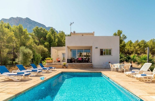 Betlem de Marina Villa | Beautiful private villa for 4 people with A/C, private pool, WIFI, TV and patio