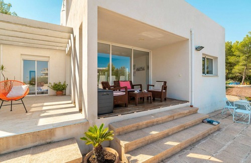 Betlem de Marina Villa | Beautiful private villa for 4 people with A/C, private pool, WIFI, TV and patio
