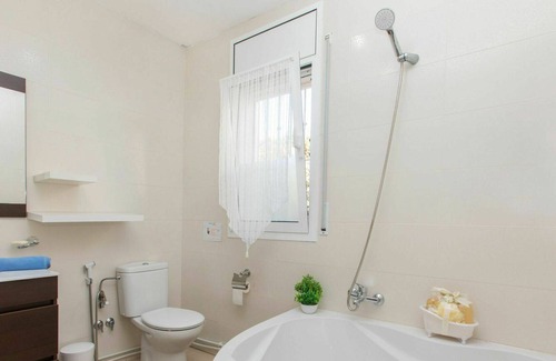 Lloret de Mar House | Beautiful private villa for 7 guests with WIFI, private pool, A/C, TV and patio