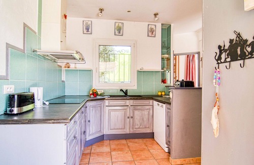 Carces House | Beautiful private villa for 8 people with private pool, WIFI, TV, patio, pets allowed and parking