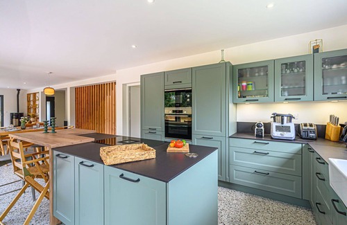 Carnac Villa | Beautiful private villa for 10 people with private pool, WIFI, TV and parking
