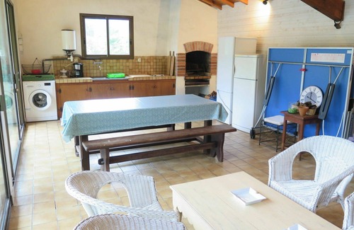 Saint-Julien-en-Born Villa | Beautiful private villa for 10 people with WIFI, private pool, TV, terrace and pets allowed