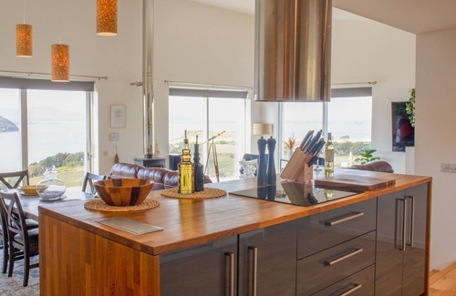 Stein House | Beautiful private villa for 6 guests with WIFI, TV, terrace and pets allowed