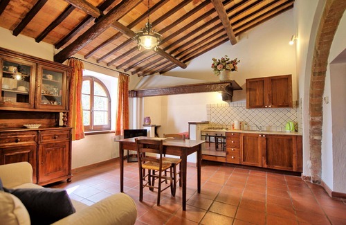 Cetona Villa | Beautiful private villa for 20 guests with private pool, A/C, WIFI, TV, patio and panoramic view