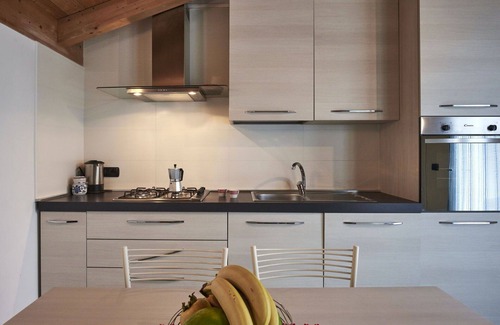 Dervio House | Beautiful private villa for 12 guests with WIFI, TV, terrace, pets allowed and parking