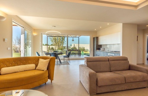 Nardo Villa | Beautiful private villa for 6 guests with WIFI, A/C, private pool, patio and pets allowed