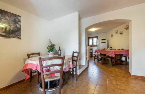 Porto Istana House | Beautiful private villa for 6 guests with TV and terrace