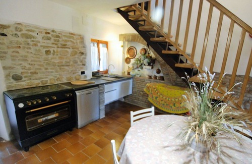 Ginestreto House | Beautiful private villa for 8 guests with WIFI, TV, pets allowed, panoramic view and parking